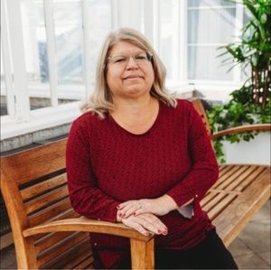 Meet your Posher, Sandi